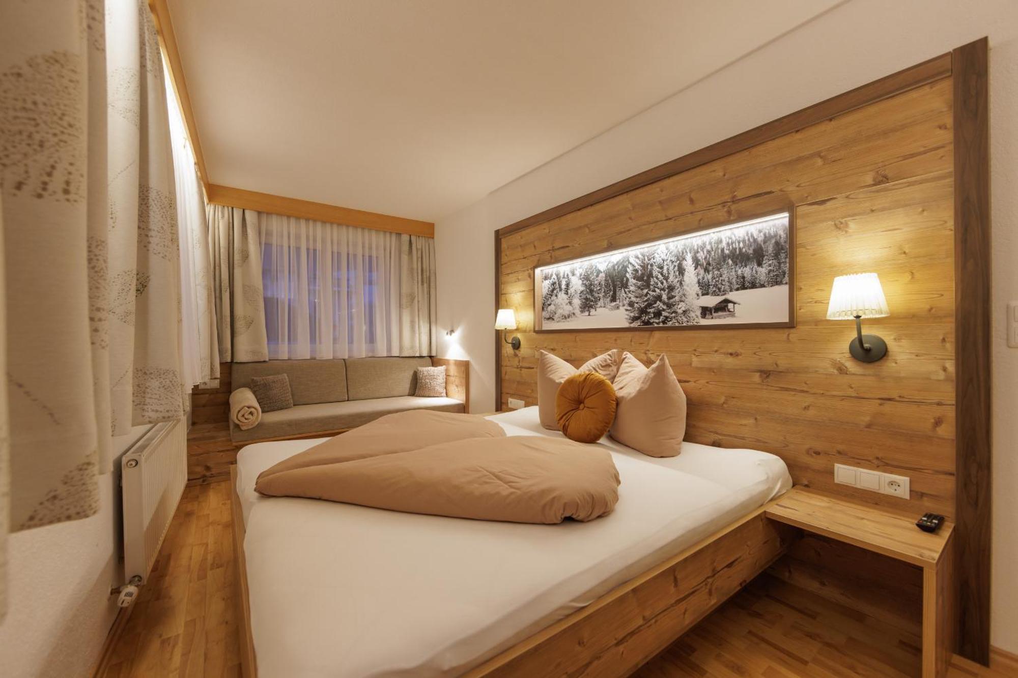 Apartmenthaus Goldeck Ried im Oberinntal Zewnętrze zdjęcie