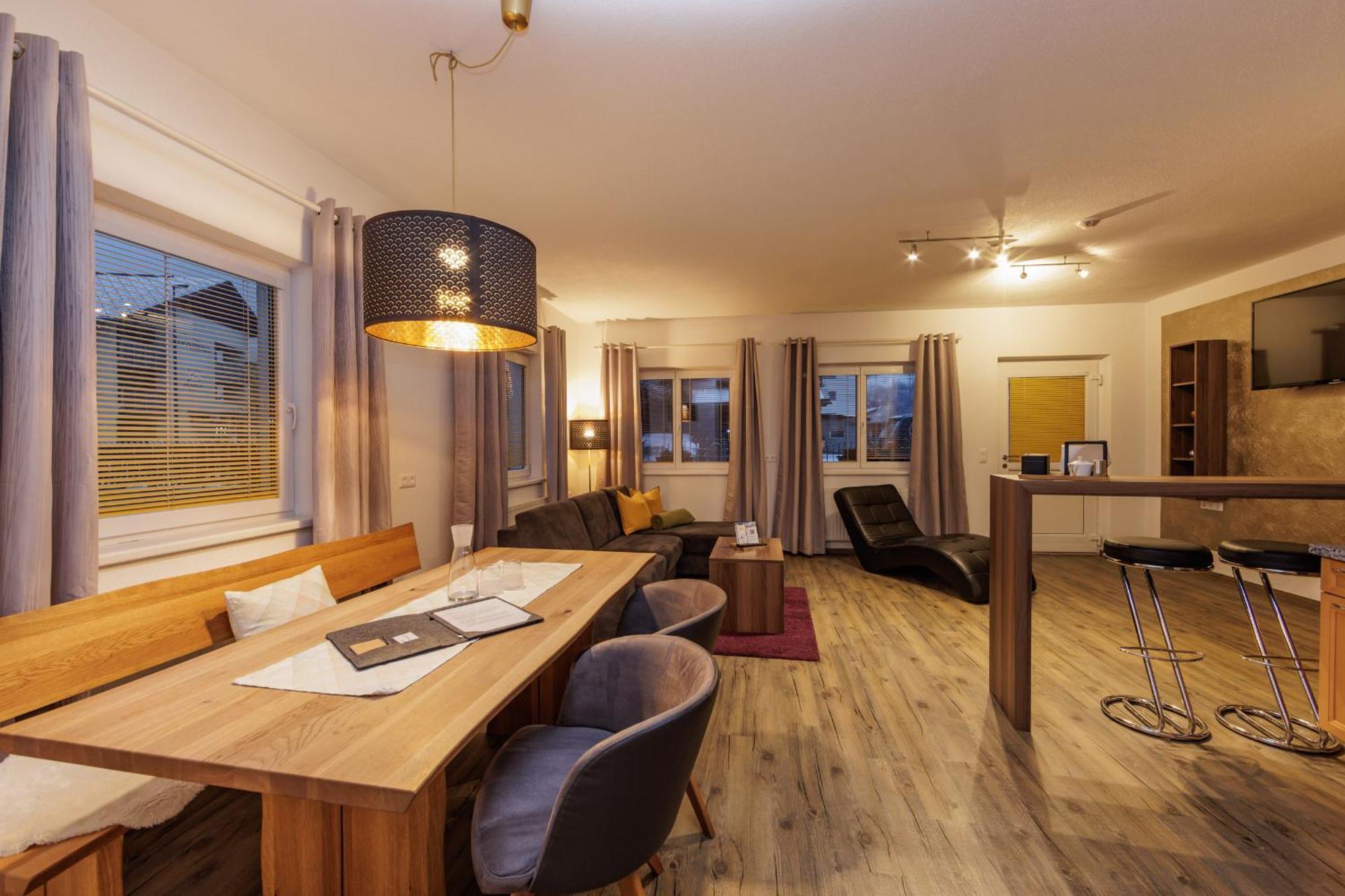 Apartmenthaus Goldeck Ried im Oberinntal Zewnętrze zdjęcie