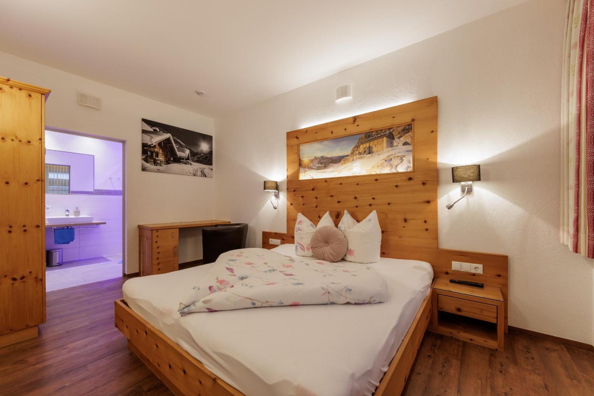 Apartmenthaus Goldeck Ried im Oberinntal Zewnętrze zdjęcie